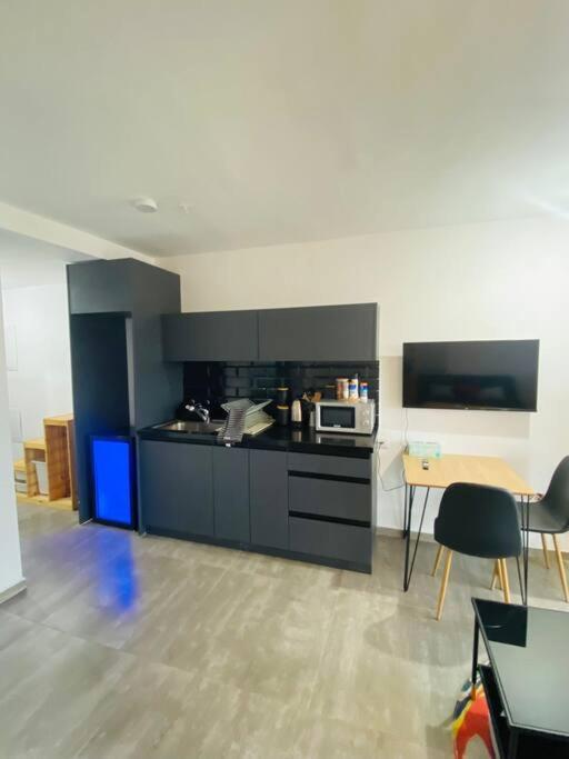 特拉维夫Lovely Flat In The Center 36公寓 外观 照片